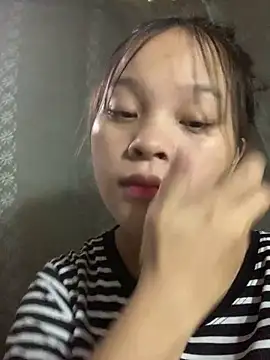 Lisa-sexyy online show from 04-23-26, 03:57