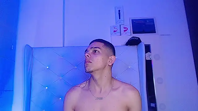 Noah and kim69 online show from 12-05-25, 03:16