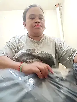 Snapshot of cutechubby chatting on 02-19-26, 11:29 cutechubby online show from 02-19-26, 11:29