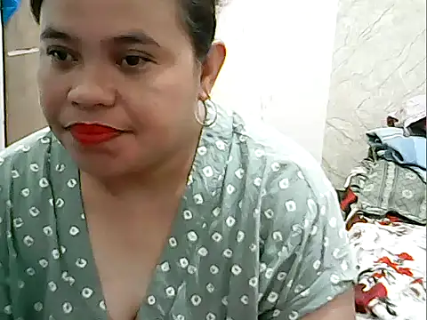 cutechubby online show from 12-14-25, 08:09