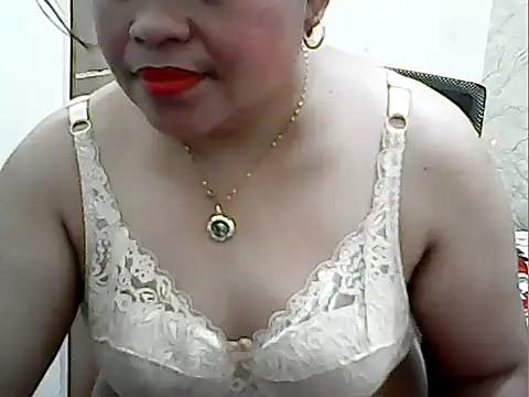 Snapshot of cutechubby chatting on 02-19-26, 11:34 cutechubby online show from 02-19-26, 11:34