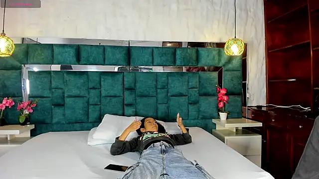  bonnyandclyde online show from 02-27-26, 12:27