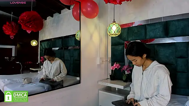  bonnyandclyde online show from 02-18-26, 12:01