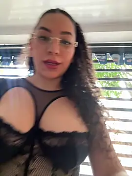 VictoriaaRose online show from 06-11-26, 09:23