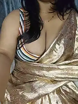 Snapshot of Curvy_Pooja chatting on 06-20-26, 05:51 Curvy Pooja online show from 06-20-26, 05:51