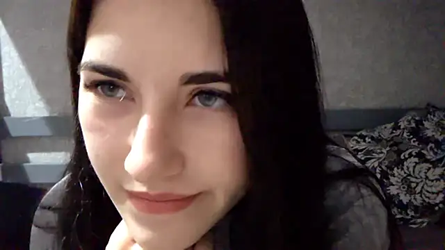 Snapshot of StarYeadon chatting on 12-04-25, 05:17 StarYeadon online show from 12-04-25, 05:17