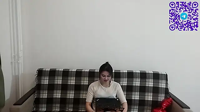 Snapshot of ArianeRandy chatting on 02-21-26, 03:03 ArianeRandy online show from 02-21-26, 03:03