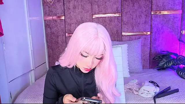 Snapshot of amberthangelss chatting on 11-25-25, 12:05 amberthangelss online show from 11-25-25, 12:05