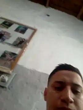 Snapshot of Alvarezz0202 chatting on 06-22-26, 05:32 Alvarezz0202 online show from 06-22-26, 05:32
