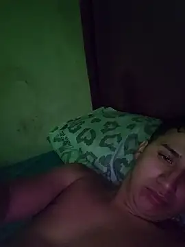 Alvarezz0202 online show from 04-07-26, 08:21