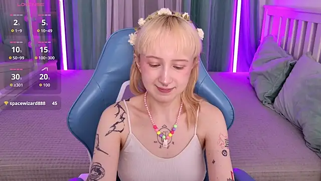 Snapshot of _Babyface_ chatting on 06-04-26, 01:16 Babyface online show from 06-04-26, 01:16