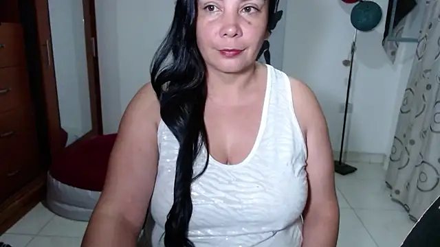Snapshot of vivian-milf chatting on 05-01-26, 01:43 vivian-milf online show from 05-01-26, 01:43