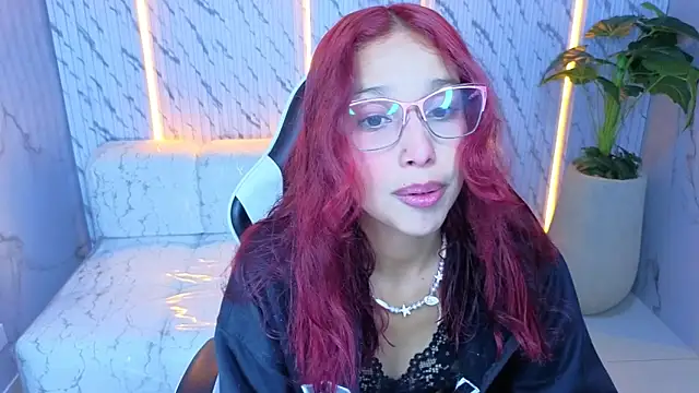 Saphire Tx online show from 12-20-25, 01:14