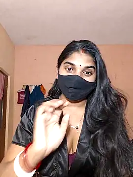 Snapshot of adite20 chatting on 12-18-25, 06:45 adite20 online show from 12-18-25, 06:45