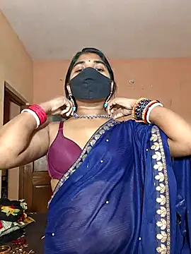 Snapshot of adite20 chatting on 12-23-25, 05:18 adite20 online show from 12-23-25, 05:18