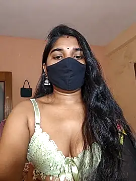 Snapshot of adite20 chatting on 06-25-26, 05:18 adite20 online show from 06-25-26, 05:18