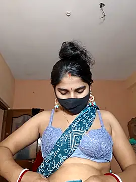 Snapshot of adite20 chatting on 12-16-25, 10:30 adite20 online show from 12-16-25, 10:30