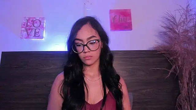 Klohewilliams  online show from 01-12-26, 12:45