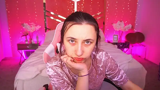 RoxieRay online show from 03-31-26, 12:51