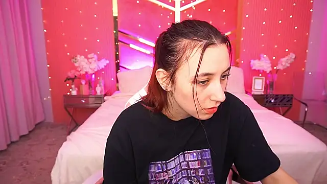 RoxieRay online show from 02-11-26, 03:45