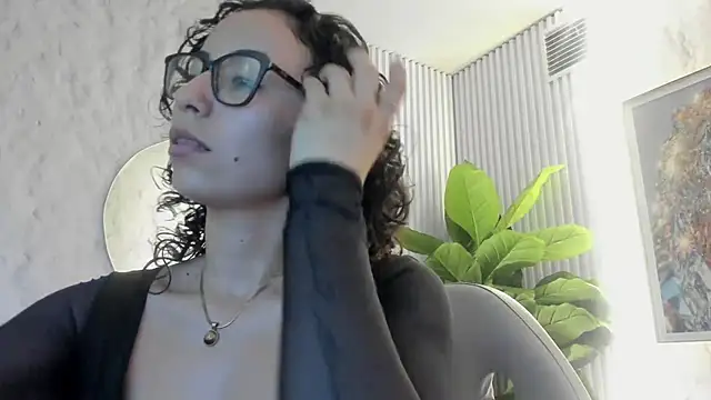 sarah sluty online show from 05-05-26, 02:14
