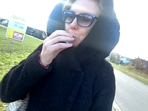 Snapshot of JenyJansy chatting on 11-27-25, 11:43 JenyJansy online show from 11-27-25, 11:43