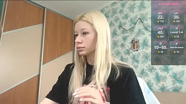 Barbie Blondie online show from 02-07-26, 09:06