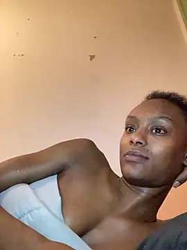    Hannah    online show from 12-15-25, 01:06