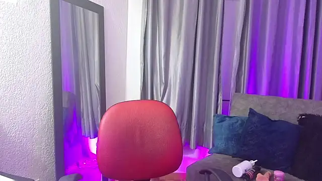 TiinaJonus  online show from 04-01-26, 01:51