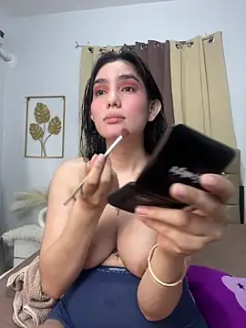 Snapshot of SofiaHarison chatting on 12-16-25, 04:17 SofiaHarison online show from 12-16-25, 04:17