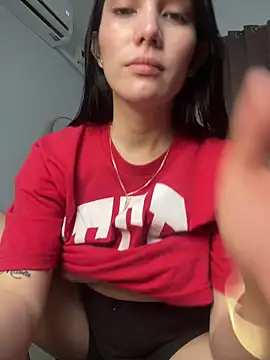 Snapshot of SofiaHarison chatting on 12-20-25, 03:15 SofiaHarison online show from 12-20-25, 03:15