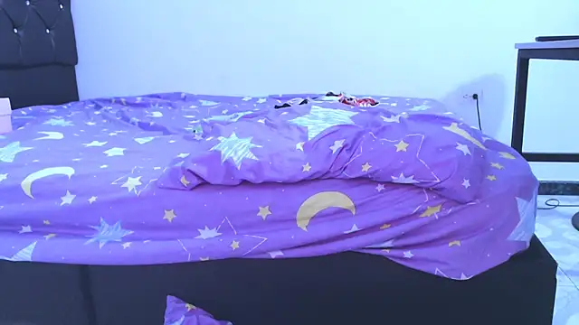 NoaLeon21 online show from 01-14-26, 08:12