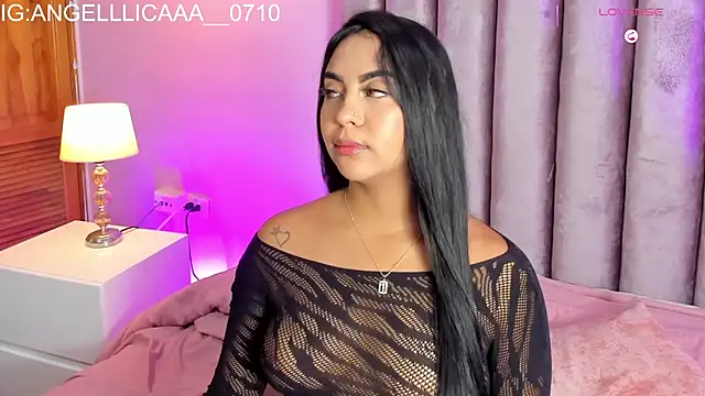 Little Angelica18 online show from 02-13-26, 12:38