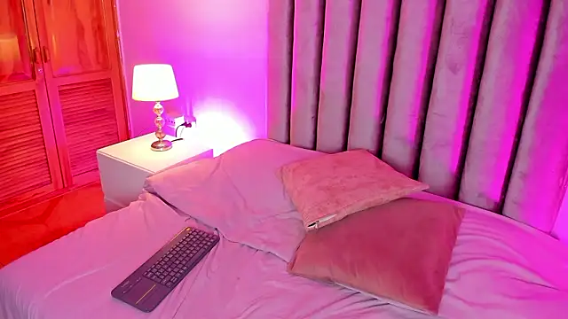 Little Angelica18 online show from 02-10-26, 06:18