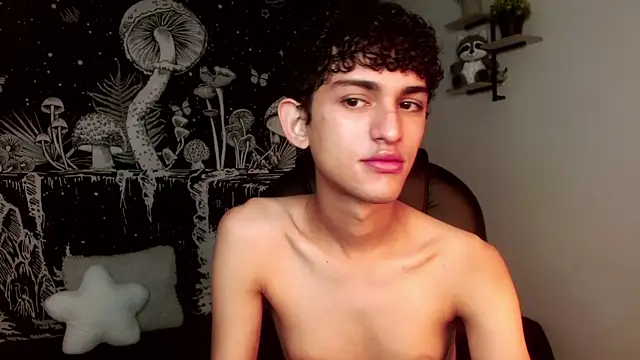 Snapshot of Michaelkoiv chatting on 07-14-26, 11:49 Michaelkoiv online show from 07-14-26, 11:49
