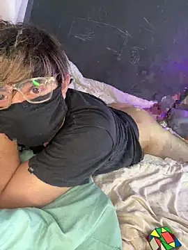 taehyun10 online show from 12-04-25, 02:10