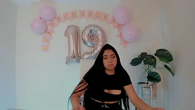 luna cute   online show from 02-21-26, 02:08