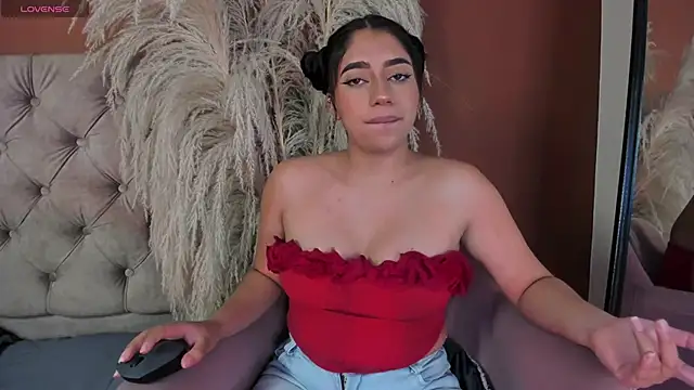 luna cute   online show from 03-05-26, 08:38