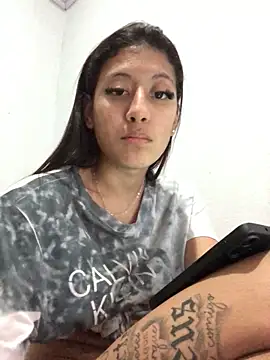 casalnovo8 online show from 12-23-25, 05:40