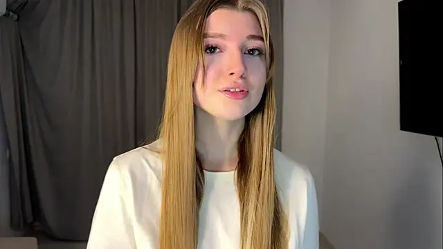 Michell Rosse online show from 11-30-25, 06:52