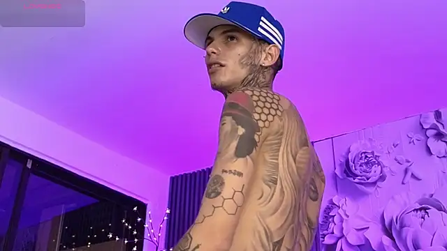 Paulo 527 online show from 02-17-26, 08:55