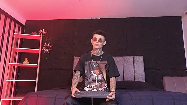Paulo 527 online show from 06-09-26, 04:35
