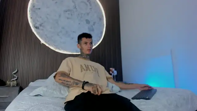 Paulo 527 online show from 04-13-26, 05:44