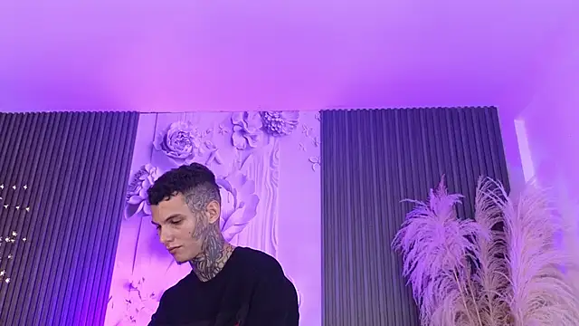 Paulo 527 online show from 02-22-26, 05:43