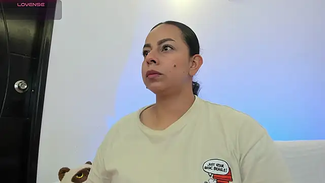 jimena chic1 online show from 06-03-26, 06:45