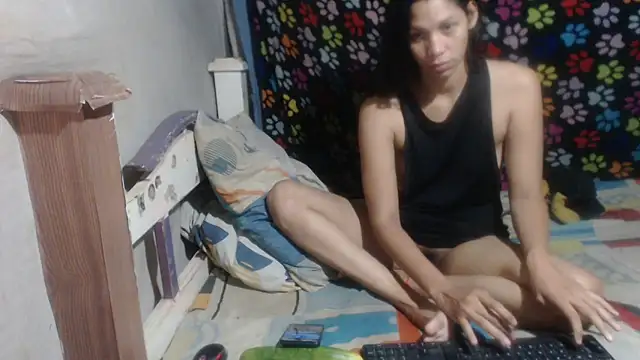 Snapshot of ELIZABET2- chatting on 05-29-26, 11:55 ELIZABET2- online show from 05-29-26, 11:55