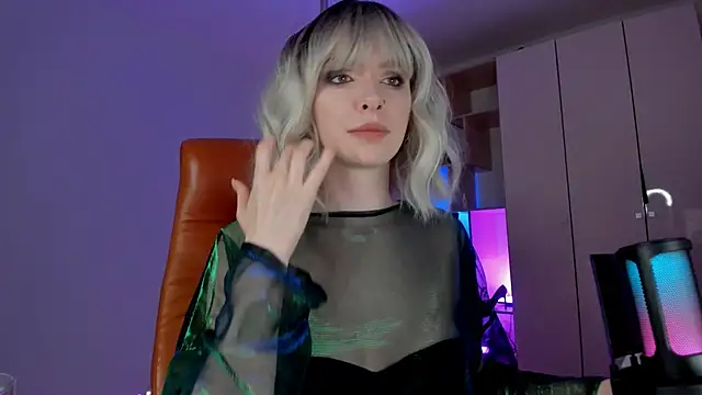 Mistress Iris online show from 06-10-26, 08:10