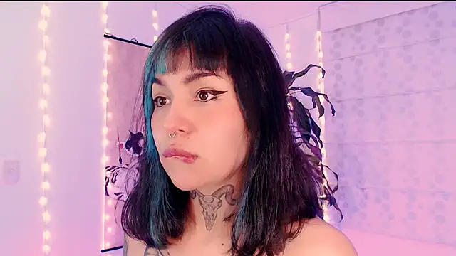 justmartina  online show from 03-28-26, 03:29