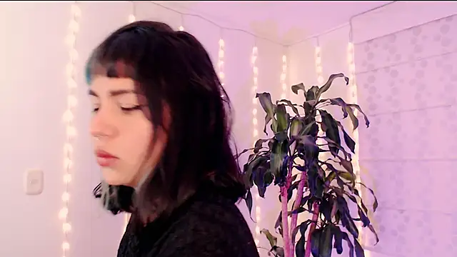 justmartina  online show from 03-10-26, 01:31