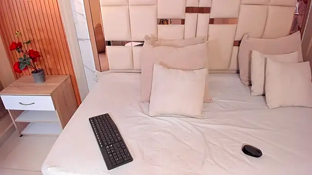 samantha quinnn online show from 02-24-26, 04:24